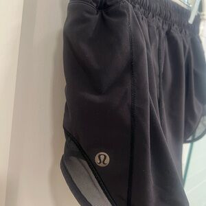 Lululemon Black hotty hot shorts!